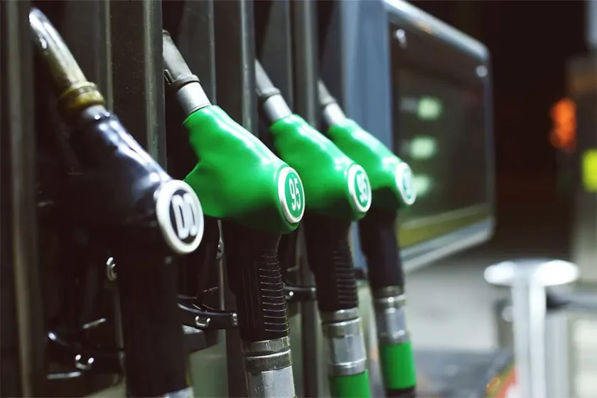 Global Automakers Accelerate Shift Toward Fully Electric Fleets